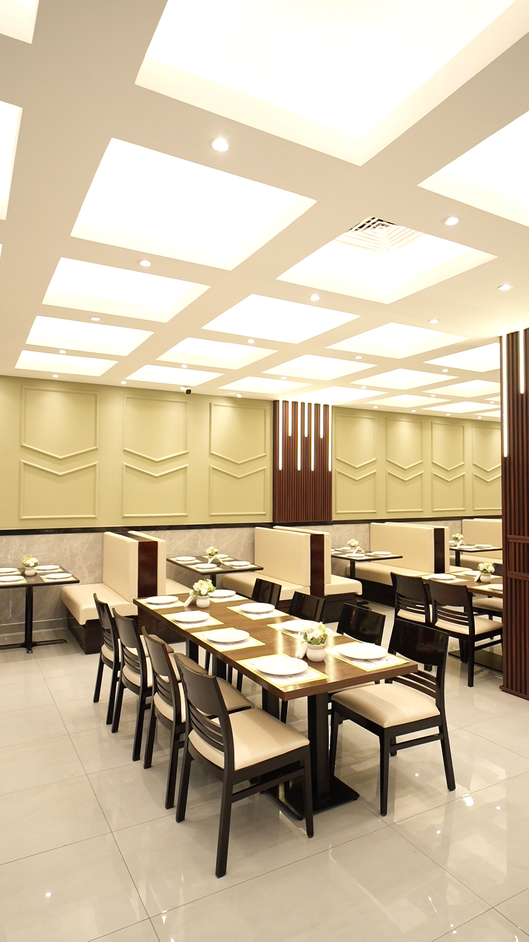 Restaurant interior 1