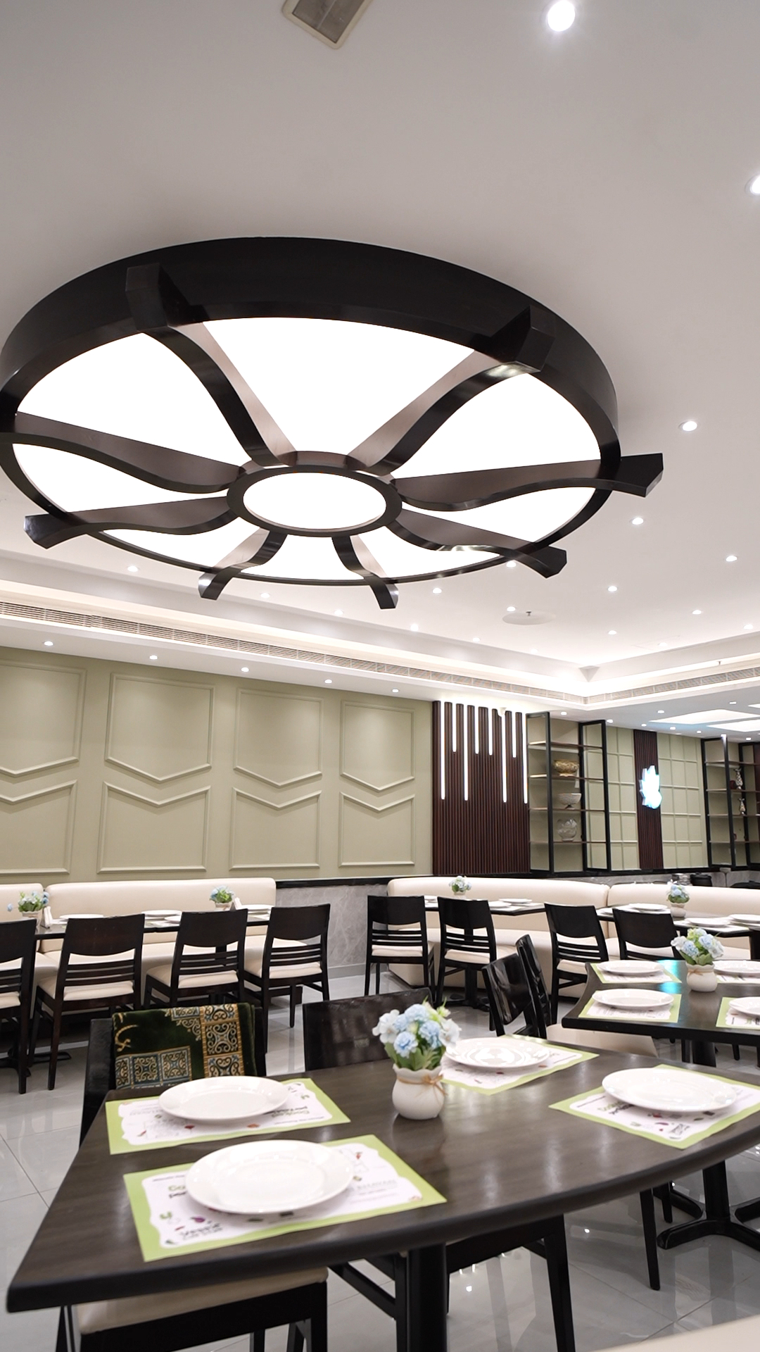 Restaurant interior 2